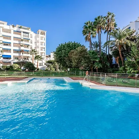 Апартаменты By Riva - Exclusive, Contemporary In Puerto Banus Gardens Марбелья