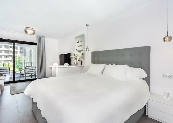 Apartment By Riva - Exclusive, Contemporary In Puerto Banus Gardens *